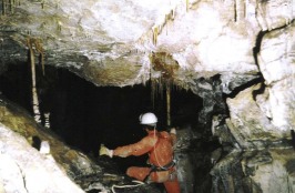 [Foto: Hüttstatthöhle]