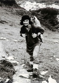 [Foto: Reinhold Kreuz im Gelände]